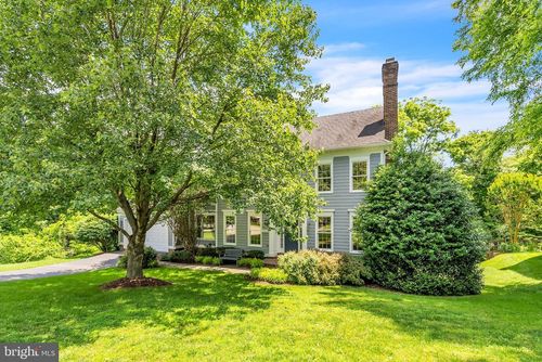 8308 Comanche Ct, BETHESDA, MD, 20817-4561 | Card Image