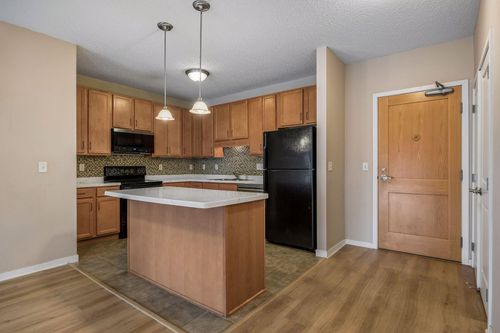 unit-211-619 8th St Se, Minneapolis, MN, 55414-1192 | Card Image
