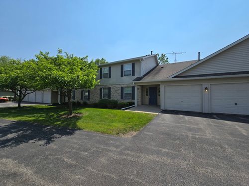 unit-4-1075 Village Dr, Round Lake Beach, IL, 60073-4411 | Card Image