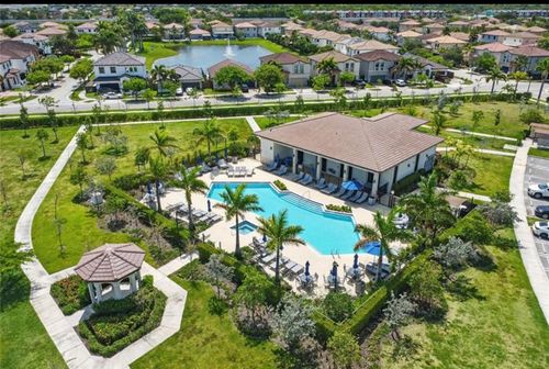 10246-10246 Sw 231st Ln, Miami, FL, 33190-1995 | Card Image