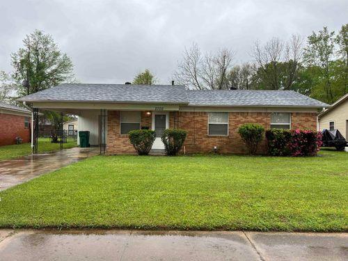 2706 Claremont Ave, Pine Bluff, AR, 71601-5587 | Card Image