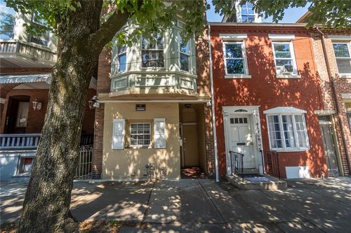 apt2-421 N 6th St, Allentown, PA, 18102-2905 | Card Image