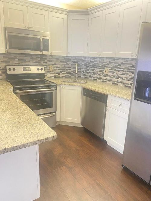 apt-d1-1010 Green Pine Blvd, West Palm Beach, FL, 33409-7022 | Card Image