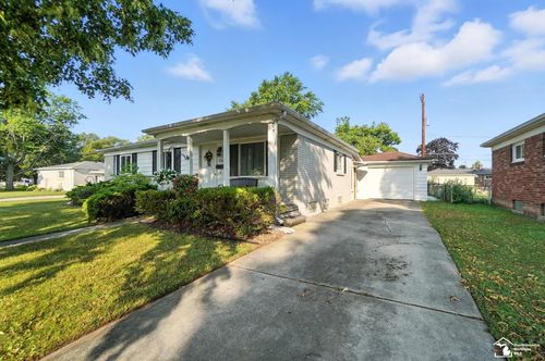 153 Theodore Dr, Monroe, MI, 48162-3220 | Card Image