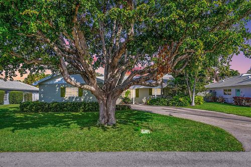 1210 Dolphin Rd, Riviera Beach, FL, 33404-2717 | Card Image