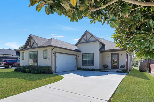 121 Bermuda Cir, Montgomery, TX, 77356-8208 | Card Image