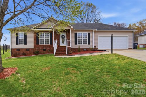 119 Henry Putnam Dr, Cherryville, NC, 28021-9602 | Card Image
