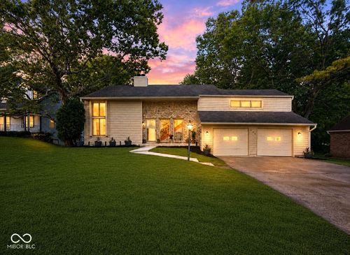 649 Elm Dr, Plainfield, IN, 46168-2115 | Card Image