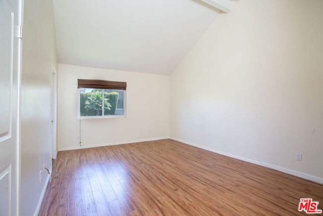11 - 910 19 Th St, Condo with 3 bedrooms, 3 bathrooms and 2 parking in Santa Monica CA | Image 24