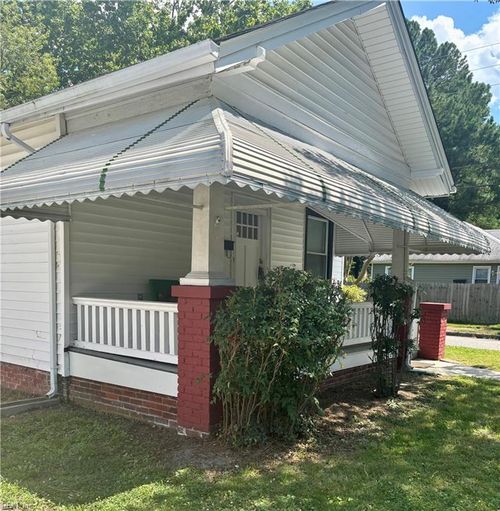 307 Constitution Ave, Portsmouth, VA, 23704-1611 | Card Image