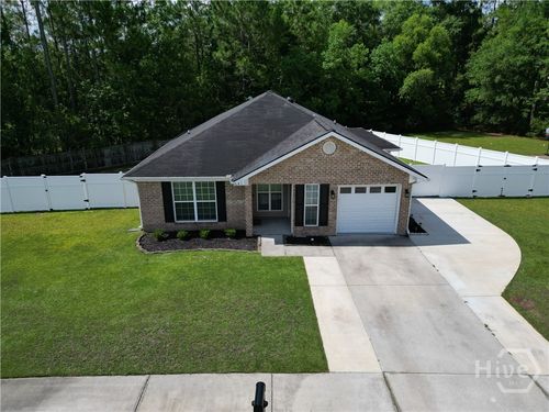 641 Piedmont Ave, Hinesville, GA, 31313-2861 | Card Image