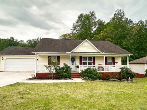 300 Temple Xing, Arab, AL, 35016-4159 | Card Image