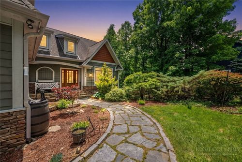 128 E Pinecrest Ct, Boone, NC, 28607-9192 | Card Image
