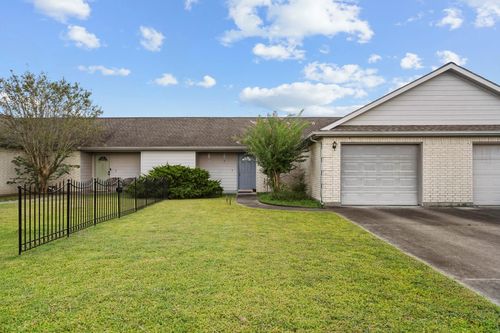 ste-b-1 Prairie Knoll Dr, Santa Fe, TX, 77510-8187 | Card Image