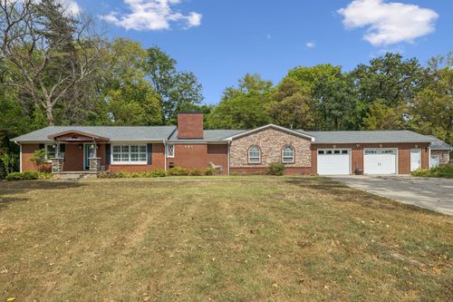 379 Oakland Rd, Clarksville, TN, 37040-5518 | Card Image