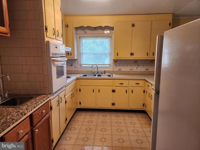 12204 Bristow Rd, House other with 3 bedrooms, 2 bathrooms and null parking in BRISTOW VA | Image 25