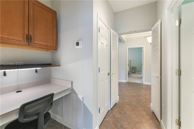 APT-1523 - 4 Indigo Run Dr, Condo with 2 bedrooms, 2 bathrooms and null parking in Hilton Head Island SC | Image 22