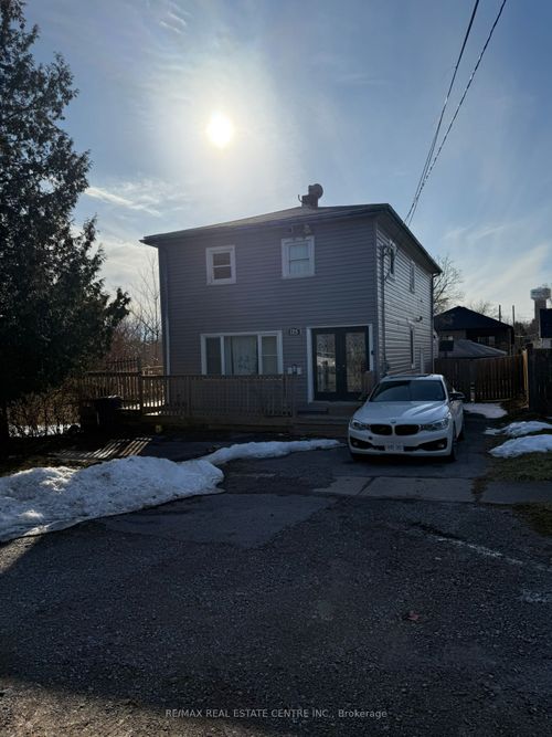 {{alt}} | Card Image