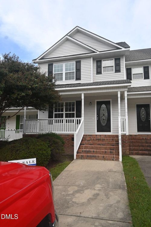 208 Wimbledon Ct, Clayton, NC, 27520-4925 | Card Image