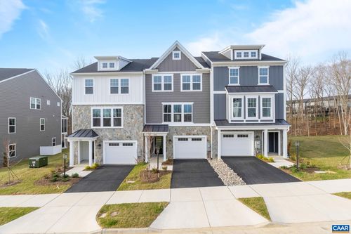 3046 Farrow Cir, CHARLOTTESVILLE, VA, 22901-3283 | Card Image