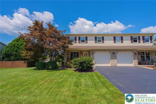 421 Mckeever Ln, Northampton, PA, 18067-1664 | Card Image