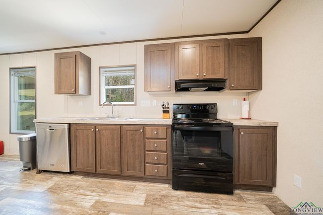 13975 State Highway 43 E, House other with 4 bedrooms, 2 bathrooms and null parking in Tatum TX | Image 8