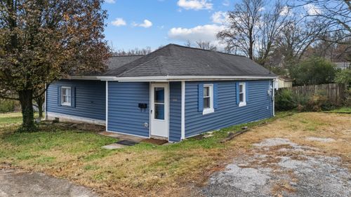 744 Fields Ave, Frankfort, KY, 40601-2047 | Card Image