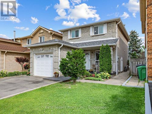234 Lech Walesa Dr, Mississauga, ON, L5B3H3 | Card Image