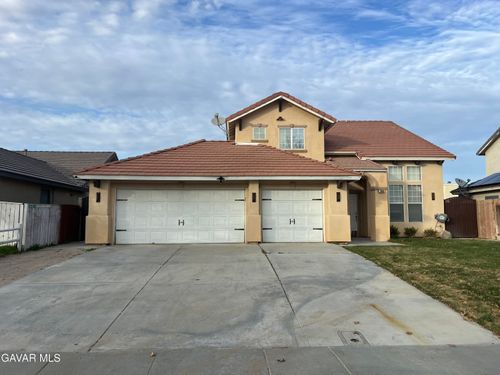 2643 Summerchase Ave, Rosamond, CA, 93560-6887 | Card Image