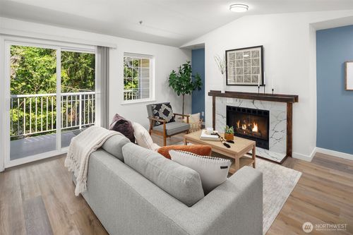 c309-949 Aberdeen Ave Ne, Renton, WA, 98056-2879 | Card Image