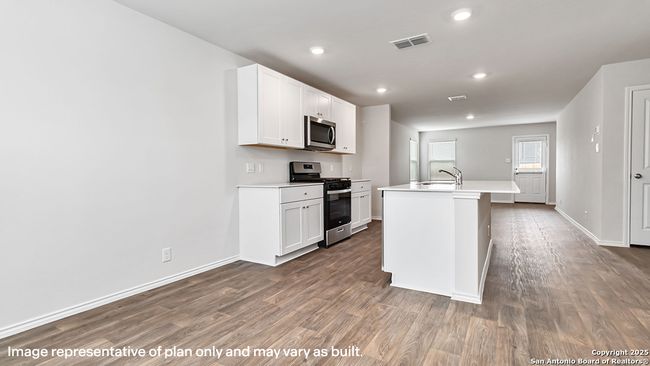 1136 Andean Emerald, House other with 5 bedrooms, 3 bathrooms and null parking in San Antonio TX | Image 7