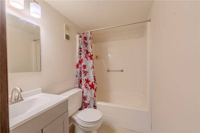 Full bathroom | Image 13