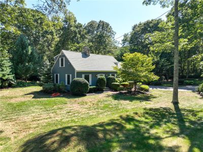 Classic 3 bedroom, 3 bathroom Cape Style Home | Image 2