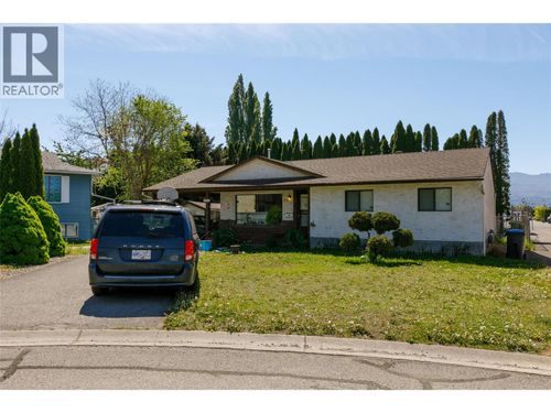 2913 Bouvette St, Kelowna, BC, V1Y3K5 | Card Image