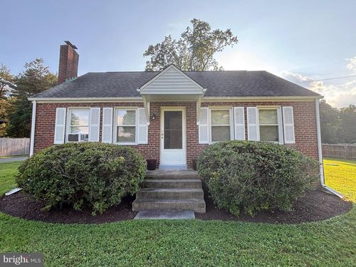 650 Walker Rd, GREAT FALLS, VA, 22066-3408 | Card Image