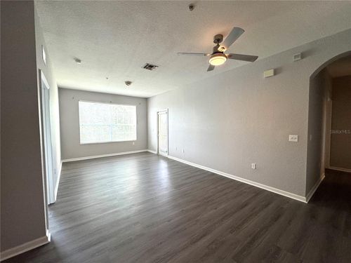 305-8660 Buccilli Dr, Orlando, FL, 32829-8395 | Card Image
