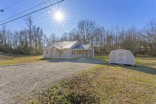 580 W Pine St, Selmer, TN, 38375 | Card Image