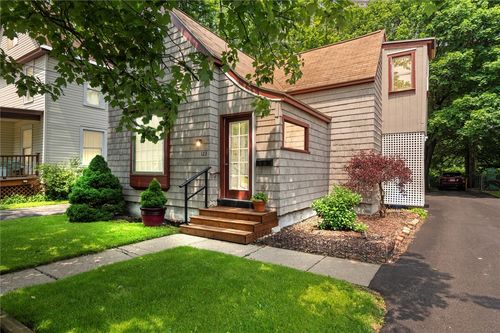 123 N Main St, Cortland, NY, 13045-1225 | Card Image