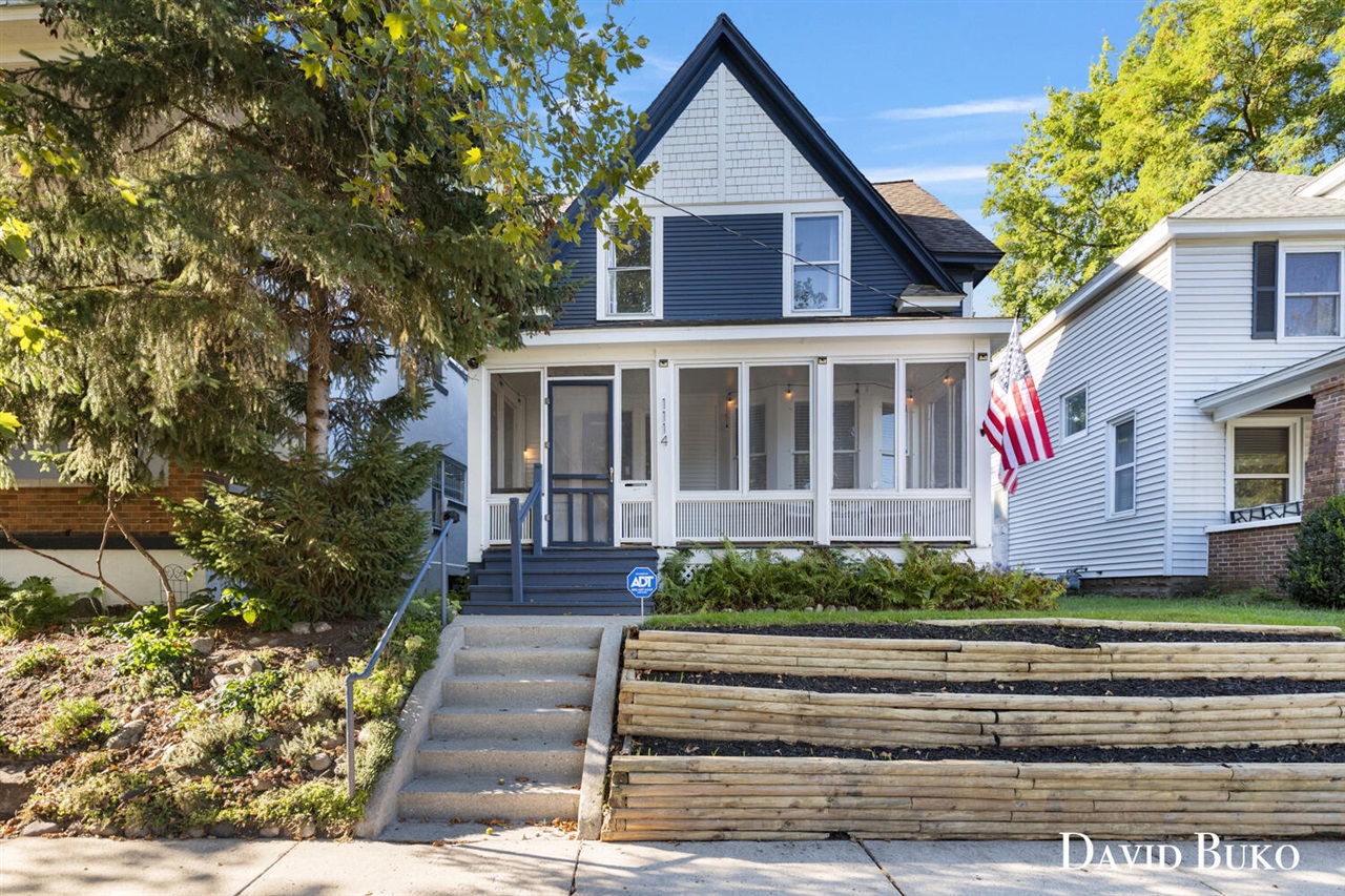 Hermitage St, Grand Rapids, MI 49506
