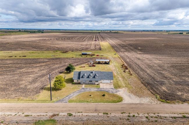 615 County Road 357, House other with 3 bedrooms, 2 bathrooms and 2 parking in Granger TX | Image 29