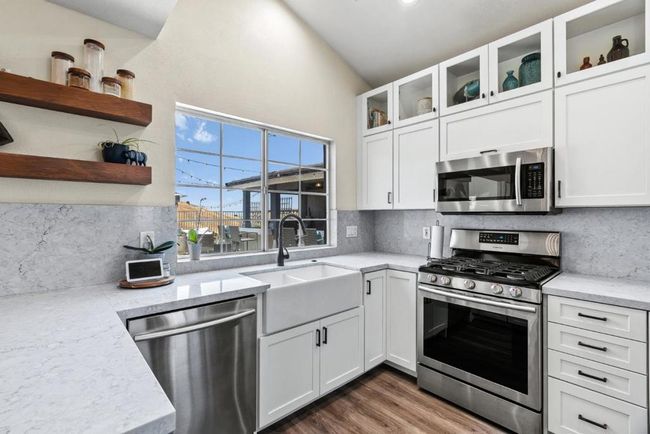 26446 Honor Ln, House other with 3 bedrooms, 2 bathrooms and 2 parking in Salinas CA | Image 5