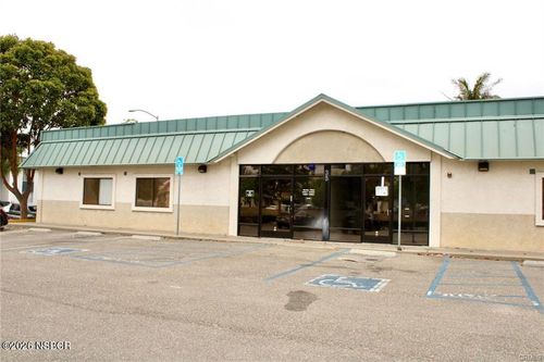 135 Carmen Ln, Santa Maria, CA, 93458-7729 | Card Image