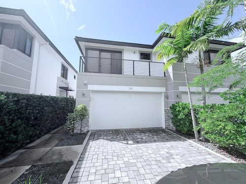 1-310 Sw 9th St, Fort Lauderdale, FL, 33315-3844 | Card Image