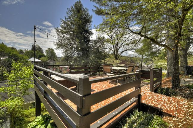 102 Riverview St, Home with 3 bedrooms, 2 bathrooms and null parking in Copperhill TN | Image 6