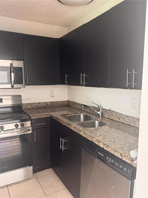 216-496 Nw 165th Street Rd, Miami, FL, 33169-6466 | Card Image