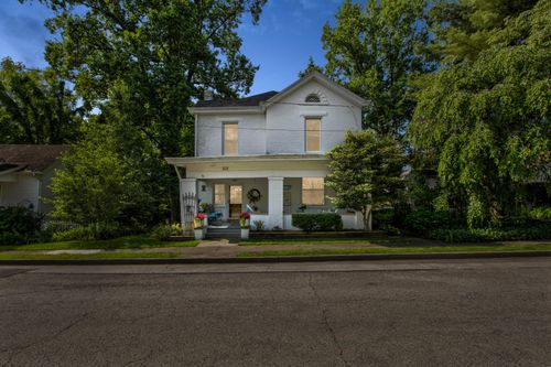 212 Clay St, Mt Sterling, KY, 40353-1106 | Card Image