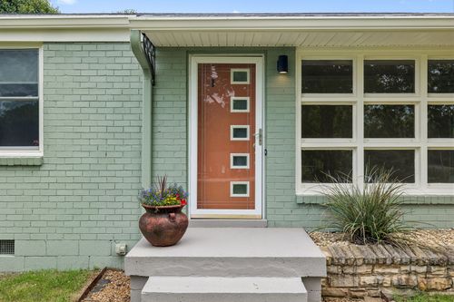 907 Joyce Ln, Nashville, TN, 37216-1211 | Card Image