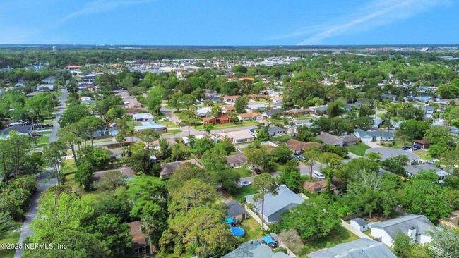 523 Cruiser Ln, House other with 3 bedrooms, 2 bathrooms and null parking in Atlantic Beach FL | Image 55