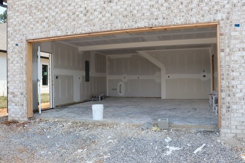 718 Southern Pine Trl, Clarksville, TN, 37043-2735 | Card Image