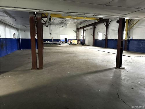 45241 Grand River Ave, Novi, MI, 48375-1019 | Card Image